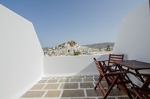 George & Irene Hotel