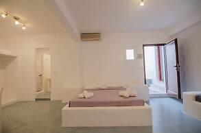 George & Irene Hotel