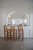 George & Irene Hotel