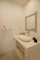 George & Irene Hotel