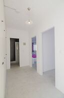 George & Irene Hotel