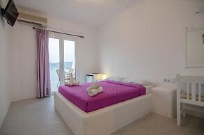 George & Irene Hotel