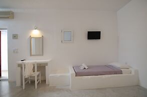 George & Irene Hotel