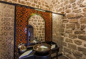 Mardius Tarihi Konak