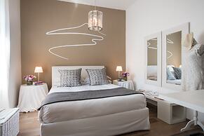 La Maison des Tout le Monde