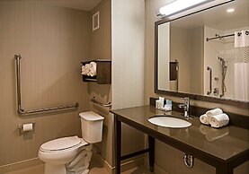 Hampton Inn by Hilton Ottawa Airport, ON, CN