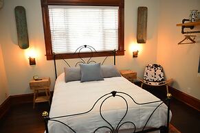 Brava House Bed and Breakfast