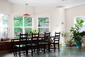 Brava House Bed and Breakfast