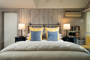 A Little Inn on Pleasant Bay