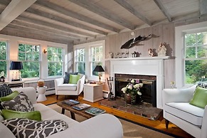 A Little Inn on Pleasant Bay