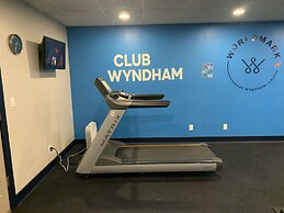 Longhollow Point Inn Studio 1105