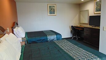 Corcoran Country Inn