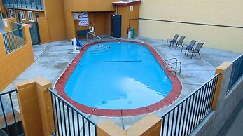 Corcoran Country Inn