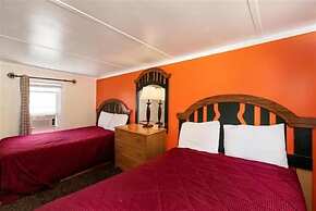 Perry's Motel and Cottages