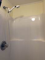 Perry's Motel and Cottages