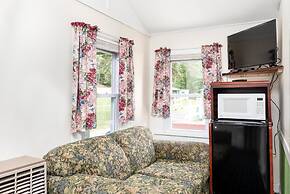 Perry's Motel and Cottages