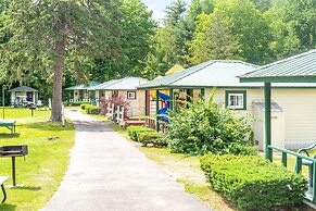 Perry's Motel and Cottages