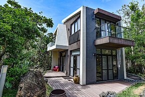 The House 15
