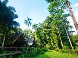 Khao Sok Riverside Cottage