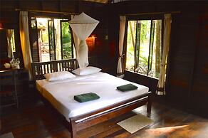 Khao Sok Riverside Cottage