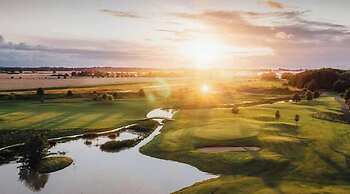 Lydinge Resort