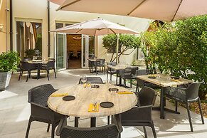 Hôtel Restaurant Spa Parenthèse