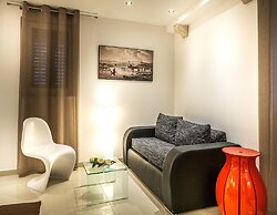 Split Oasis Apartments