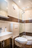 Split Oasis Apartments