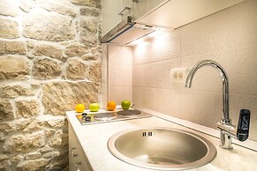 Split Oasis Apartments