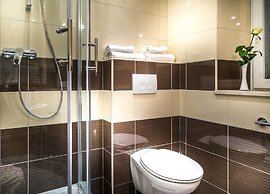 Split Oasis Apartments