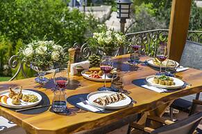 Elementa Boutique Hotel