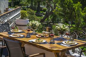 Elementa Boutique Hotel