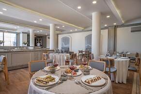 Elementa Boutique Hotel