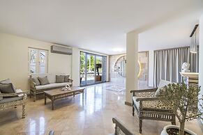 Elementa Boutique Hotel