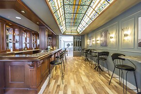 Elementa Boutique Hotel