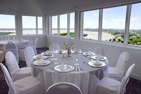 Howard Johnson by Wyndham Plaza Hotel Mayorazgo