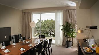 Howard Johnson by Wyndham Plaza Hotel Mayorazgo