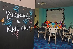 Howard Johnson by Wyndham Plaza Hotel Mayorazgo