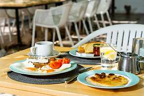 Lefka Hotel, Apartments & Studios