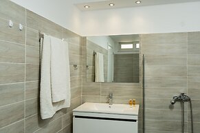 Lefka Hotel, Apartments & Studios