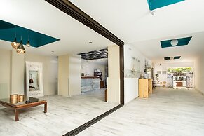 Lefka Hotel, Apartments & Studios