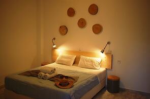 Lefka Hotel, Apartments & Studios