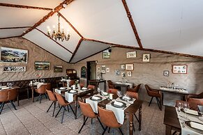 Boutique Hotel Anna by EJ Hotels