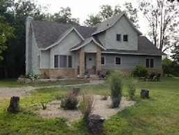 House on Lookout Trace