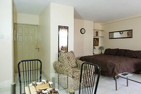 Island Breeze Studio