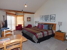 Longhollow Point Inn Studio 1321