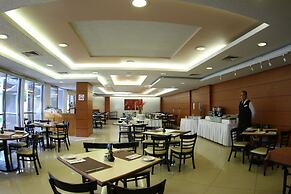 Hotel Horizon and Convention Center