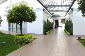 Hotel Horizon and Convention Center