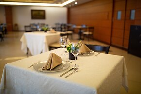 Hotel Horizon and Convention Center