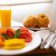 Hotel Horizon and Convention Center